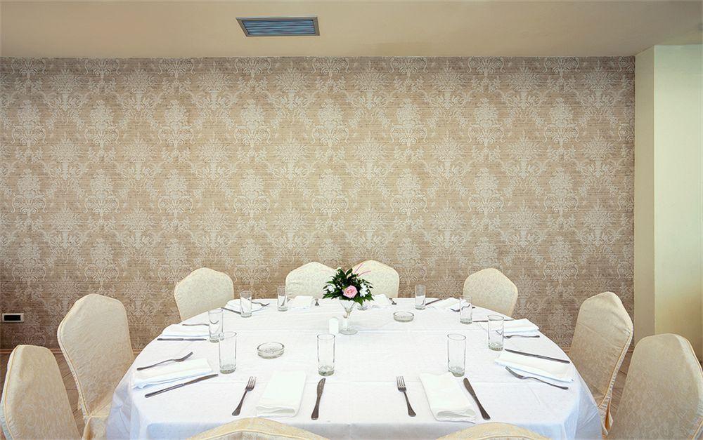Hotel Turist Kraljevo Dış mekan fotoğraf