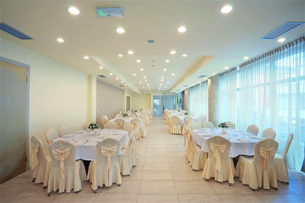 Hotel Turist Kraljevo Dış mekan fotoğraf